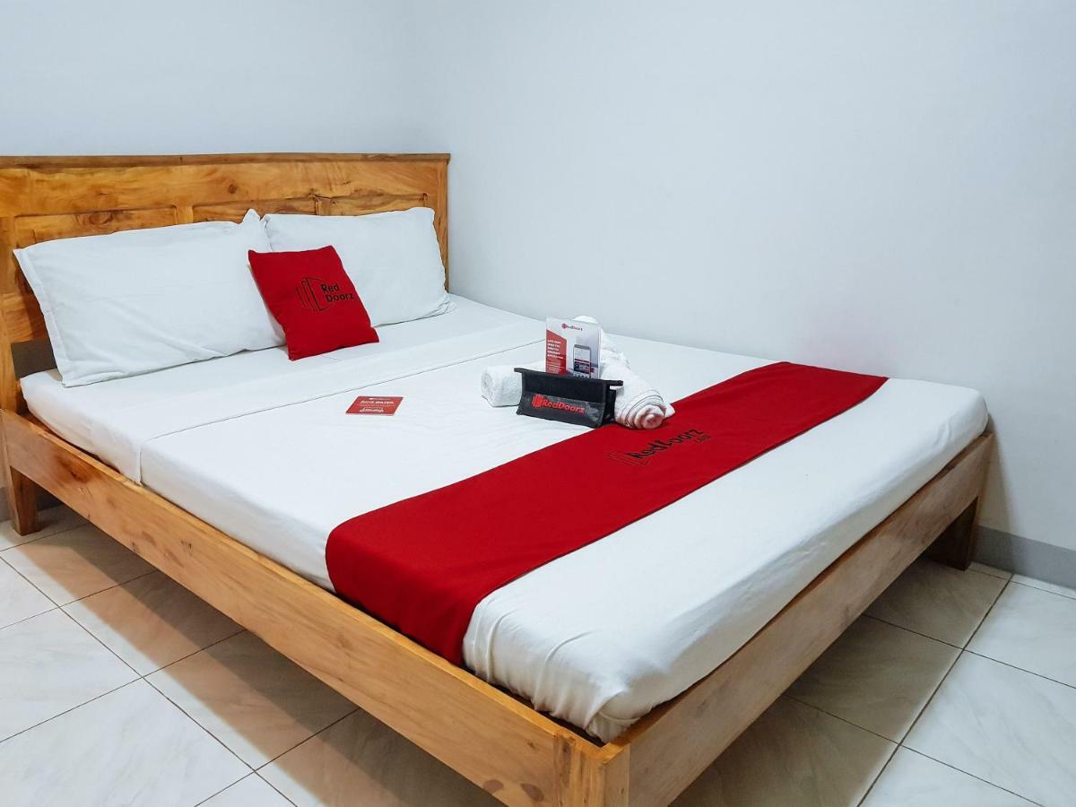 Reddoorz Near Ramiro Community Hospital 호텔 Totolan 외부 사진