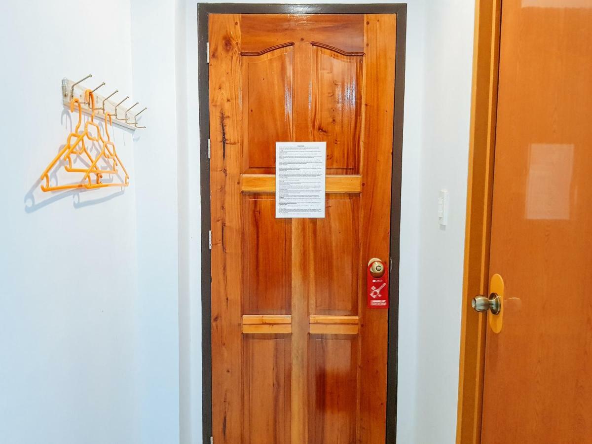 Reddoorz Near Ramiro Community Hospital 호텔 Totolan 외부 사진