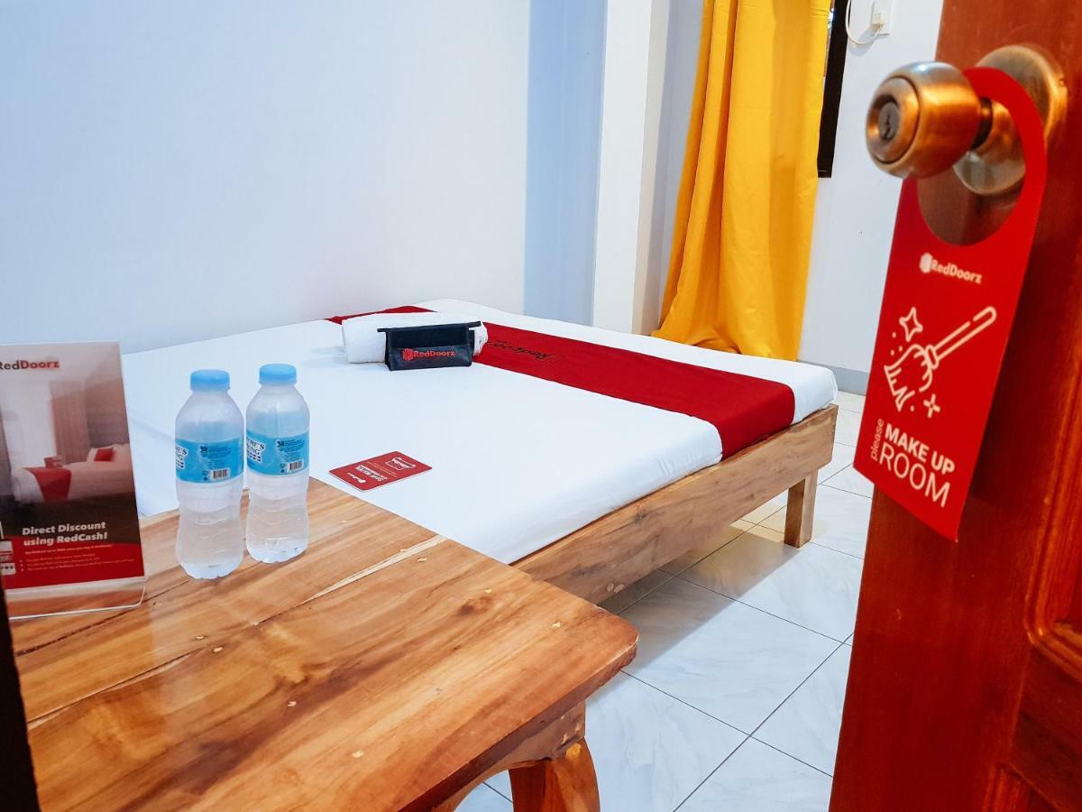 Reddoorz Near Ramiro Community Hospital 호텔 Totolan 외부 사진