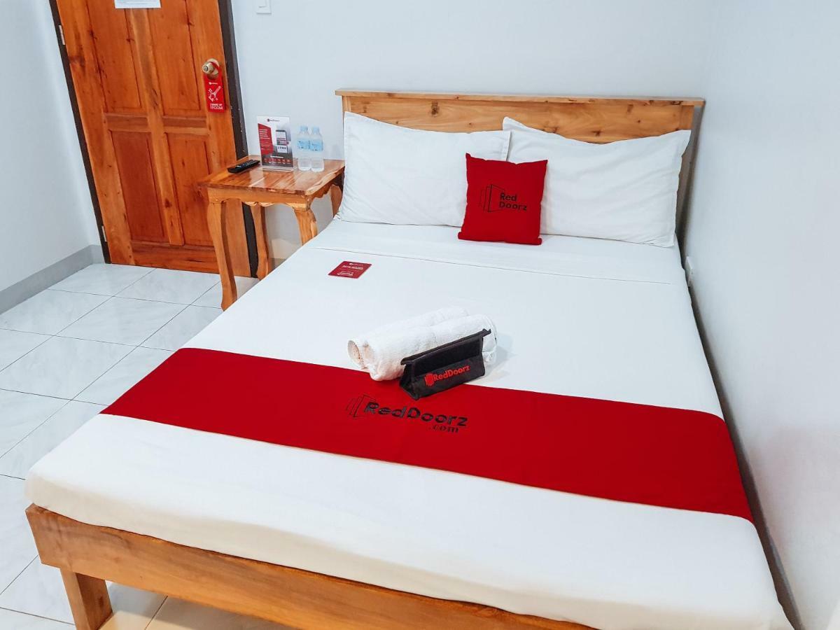 Reddoorz Near Ramiro Community Hospital 호텔 Totolan 외부 사진