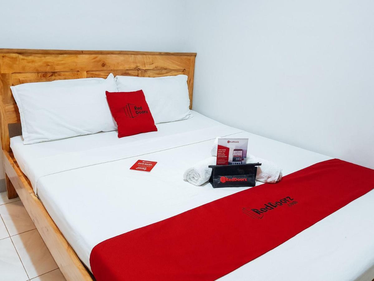 Reddoorz Near Ramiro Community Hospital 호텔 Totolan 외부 사진
