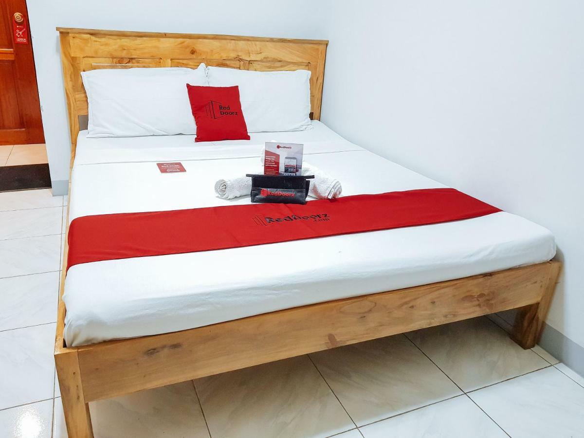 Reddoorz Near Ramiro Community Hospital 호텔 Totolan 외부 사진